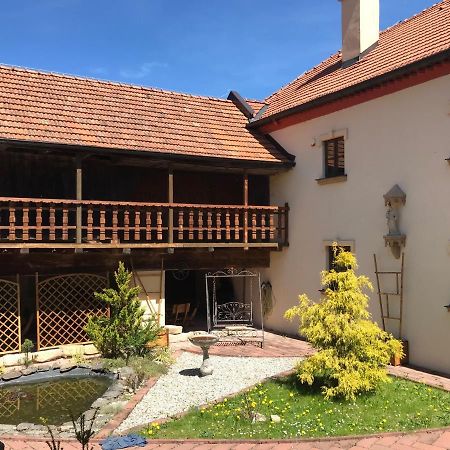 Zamecek Zdiky - Moderni Velky Apartman Bujanov Eksteriør bilde